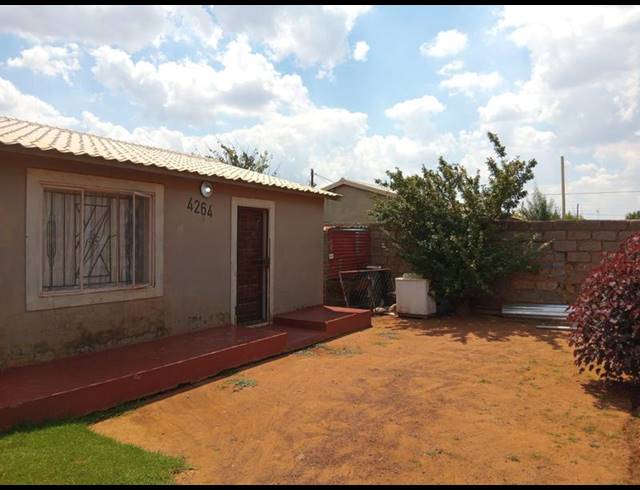 2 BEDROOM HOUSE FOR SALE IN KANANA PARK